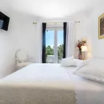 With Sea View - Private Heated Pool *
