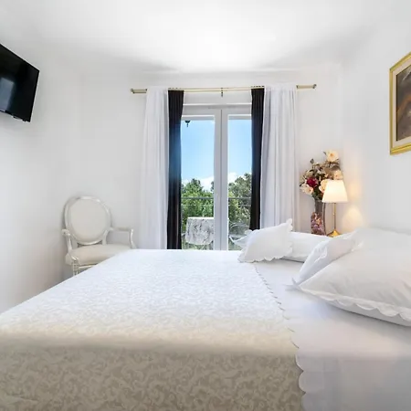 With Sea View - Private Heated Pool *