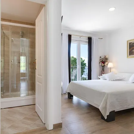 With Sea View - Private Heated Pool Villa